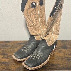 Justin Boots Classic Cowboy Western Boots in Black
